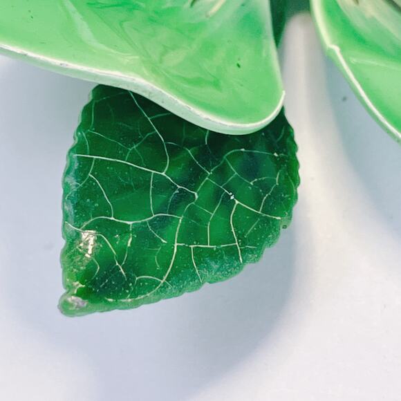 Vintage 1960s Green Enamel Flower Brooch Layered Leaves Mod Mid Century Pin - Picture 6 of 10